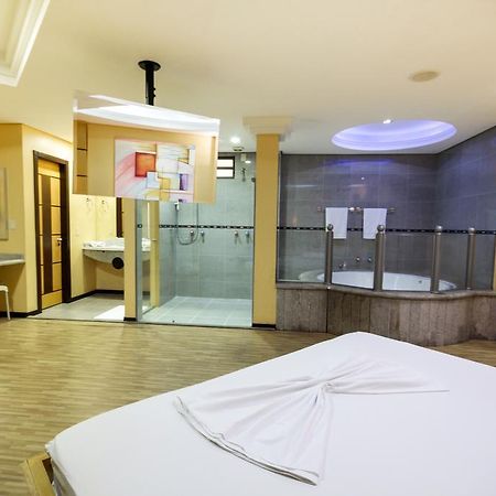 Motel Vison (Adults Only) Joinville Luaran gambar